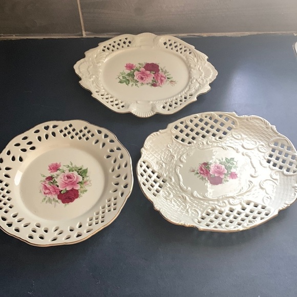 - Formalities by Baum Bros Three Platter Decor Roses and Latice Set